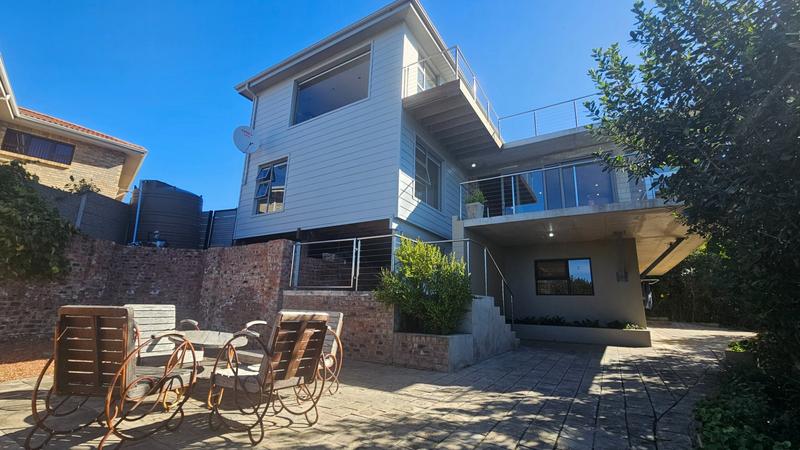 3 Bedroom Property for Sale in Dana Bay Western Cape